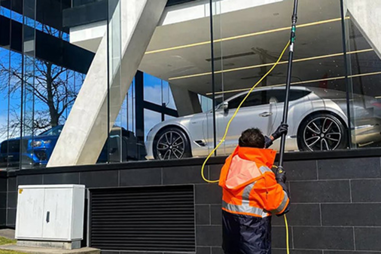 Cleaning hard-to-reach windows